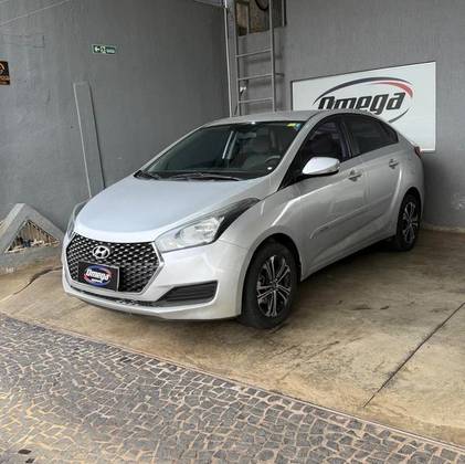 HYUNDAI HB20S 1.6 COMFORT PLUS 16V FLEX 4P AUTOMÁTICO HYUNDAI HB20S 1.6 COMFORT PLUS 16V FLEX 4P AUTOMÁTICO